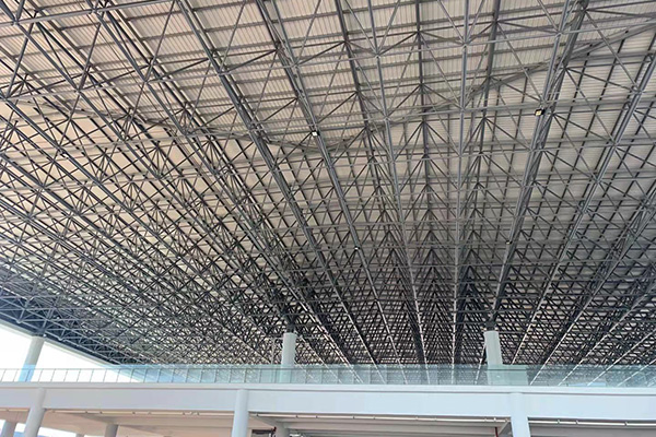 钢结构每平米造价多少钱？广州经纬钢结构告诉您