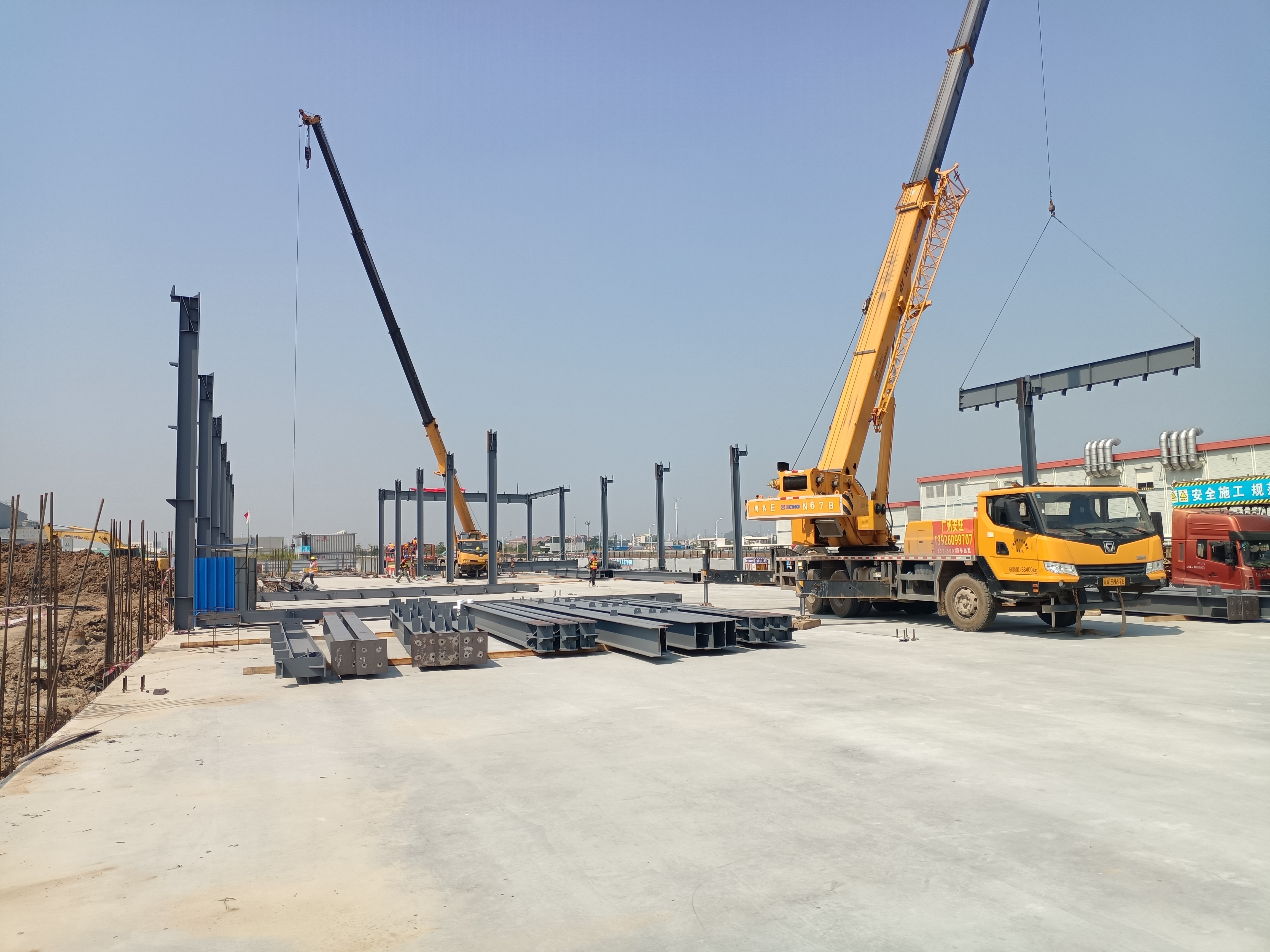建筑结构设计：轻型钢结构有哪些工艺特点？   广州网架公司选择广州经纬钢结构工程有限公司 咨询电话：13925156722